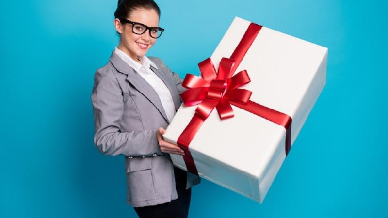 Gift Ideas for a Female Lawyer